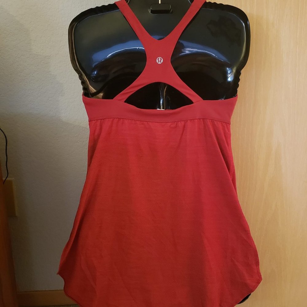 Lululemon, Venus Tank-Red - Picture 3 of 9